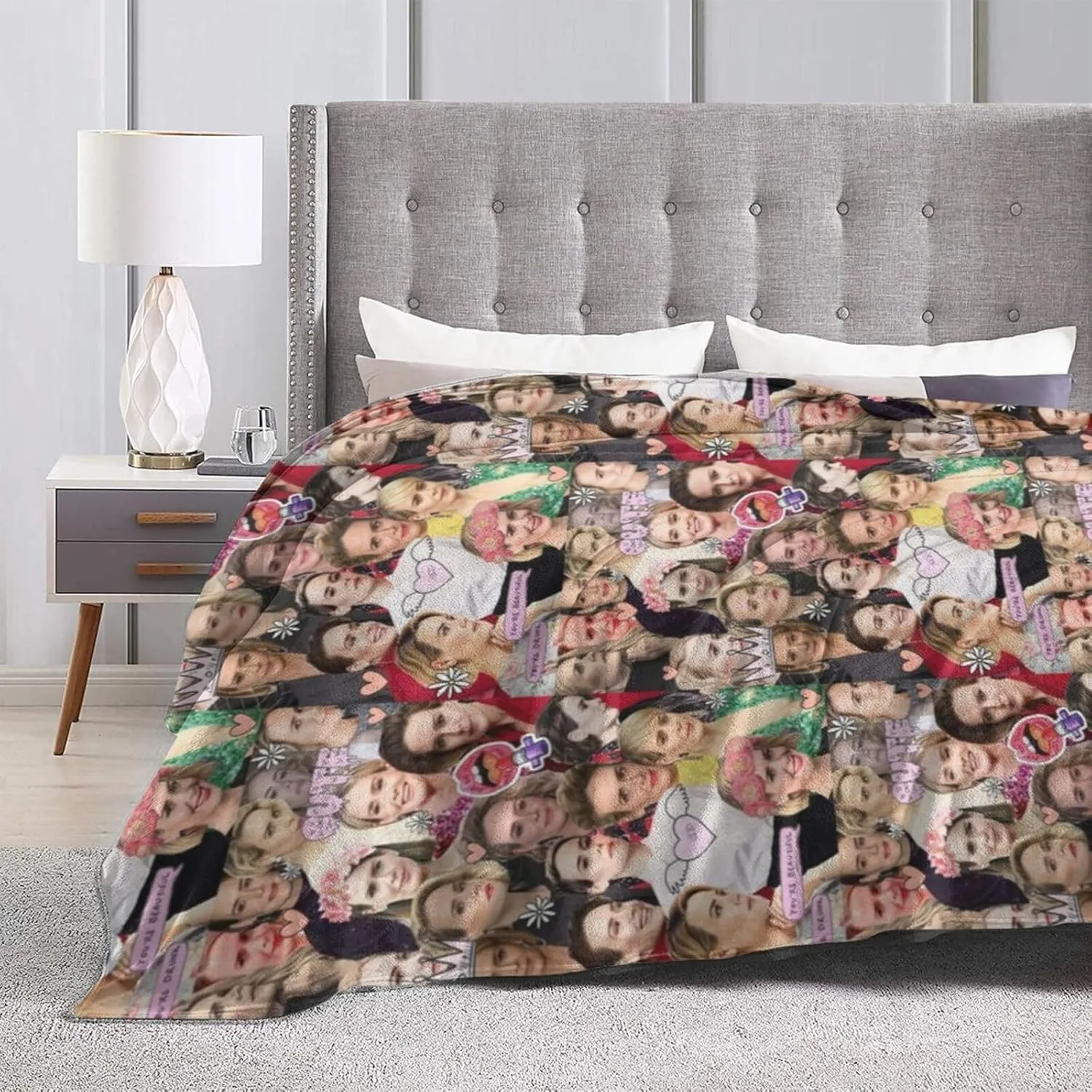 Blanket Sarah Paulson Soft and Warm Lightweight Fluffy Throws Blankets Gift for Beach Yoga Bedroom Living Room Decoration Sofa Camping Trip Dorm Decor All Season