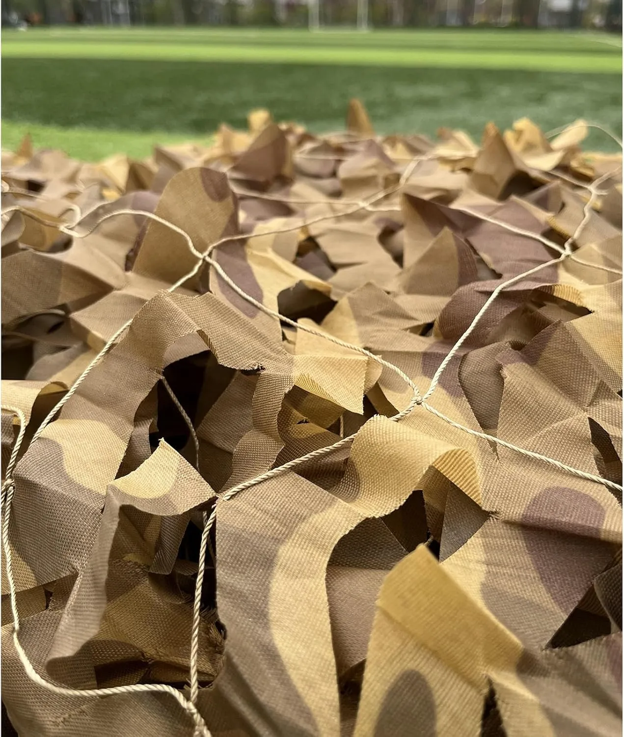 Camo Netting Roll 60% Uv Resistant,Sand Camouflage Net Like Leaves,Professional Camo Net for Kids,Hide,Camping,Garden, Military,Tents,White-6×10m(236 * 394in)