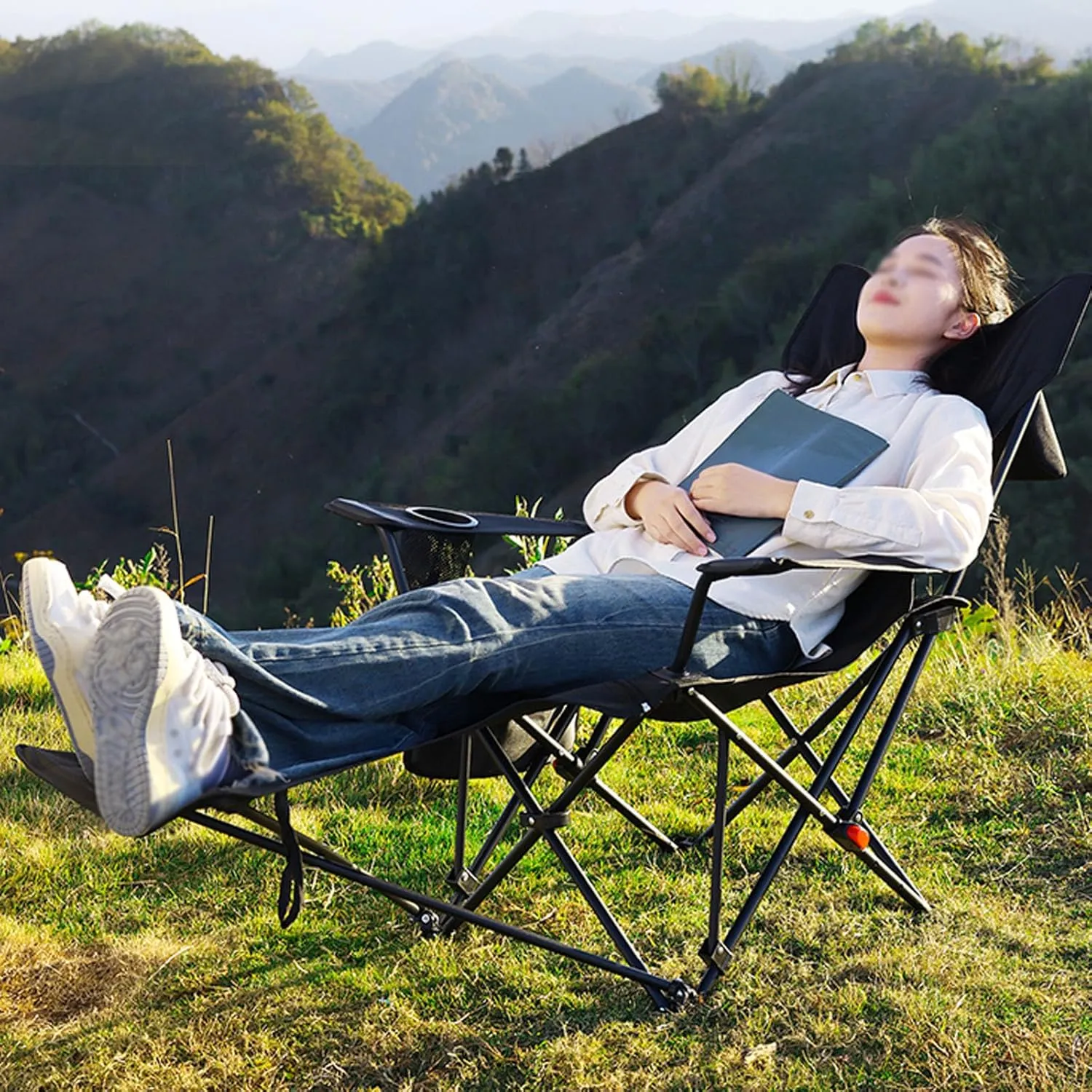 Camping Folding Chair - Outdoor Recliner, Four Adjustable Angles, Detachable Foot Rest, Side Storage Bag, Load-bearing Capacity of 150kg, Suitable for Camping and Beach, 53CM*165CM*80CM, Black