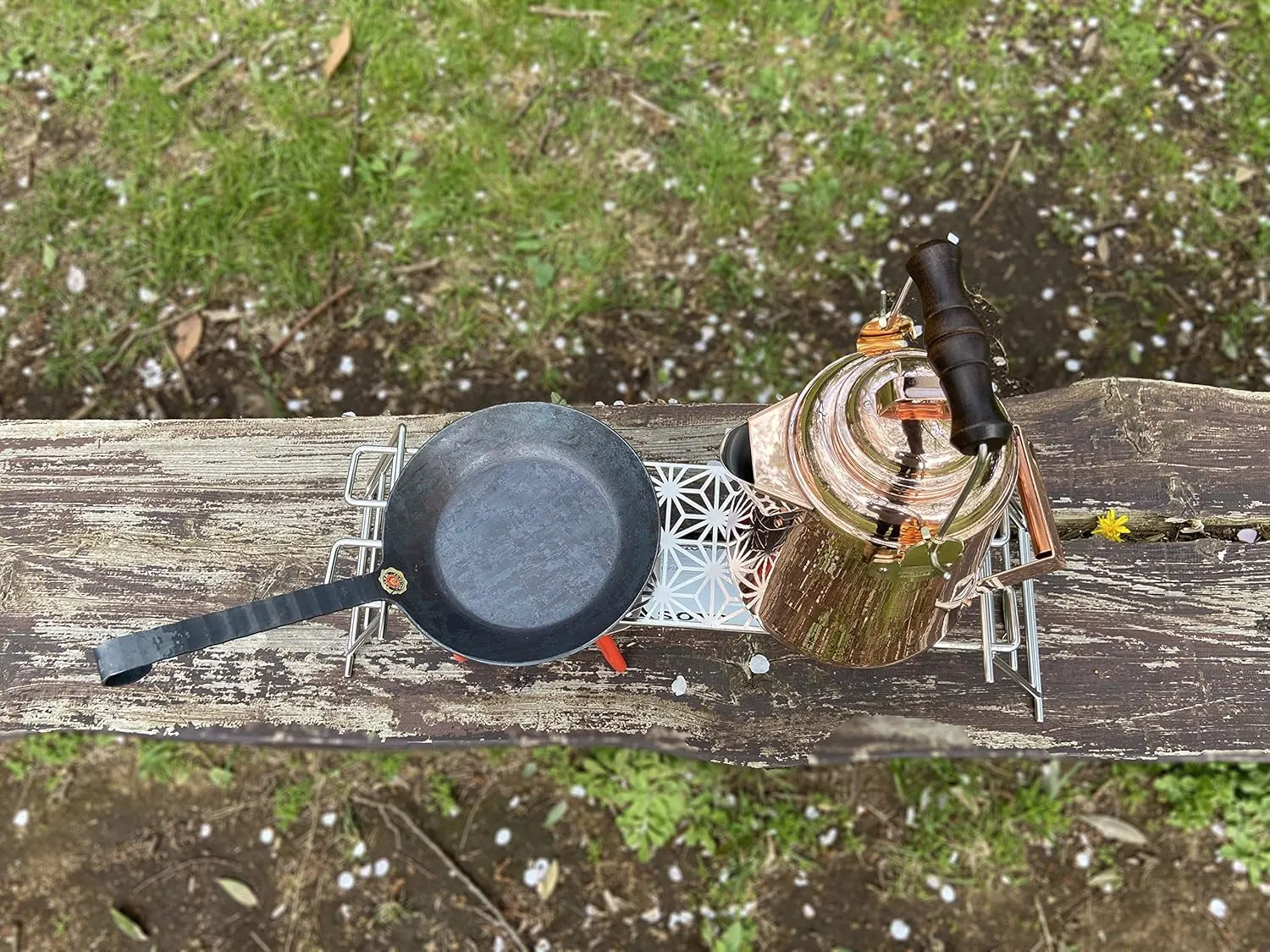 Camping Moon MTG-TSC Bonfire Table, Cooker Stand, Bonfire Grill, Stainless Steel, 6 Diameter Round Bar, Bonfire, Lost, Multi Iron Legs with Canvas Case