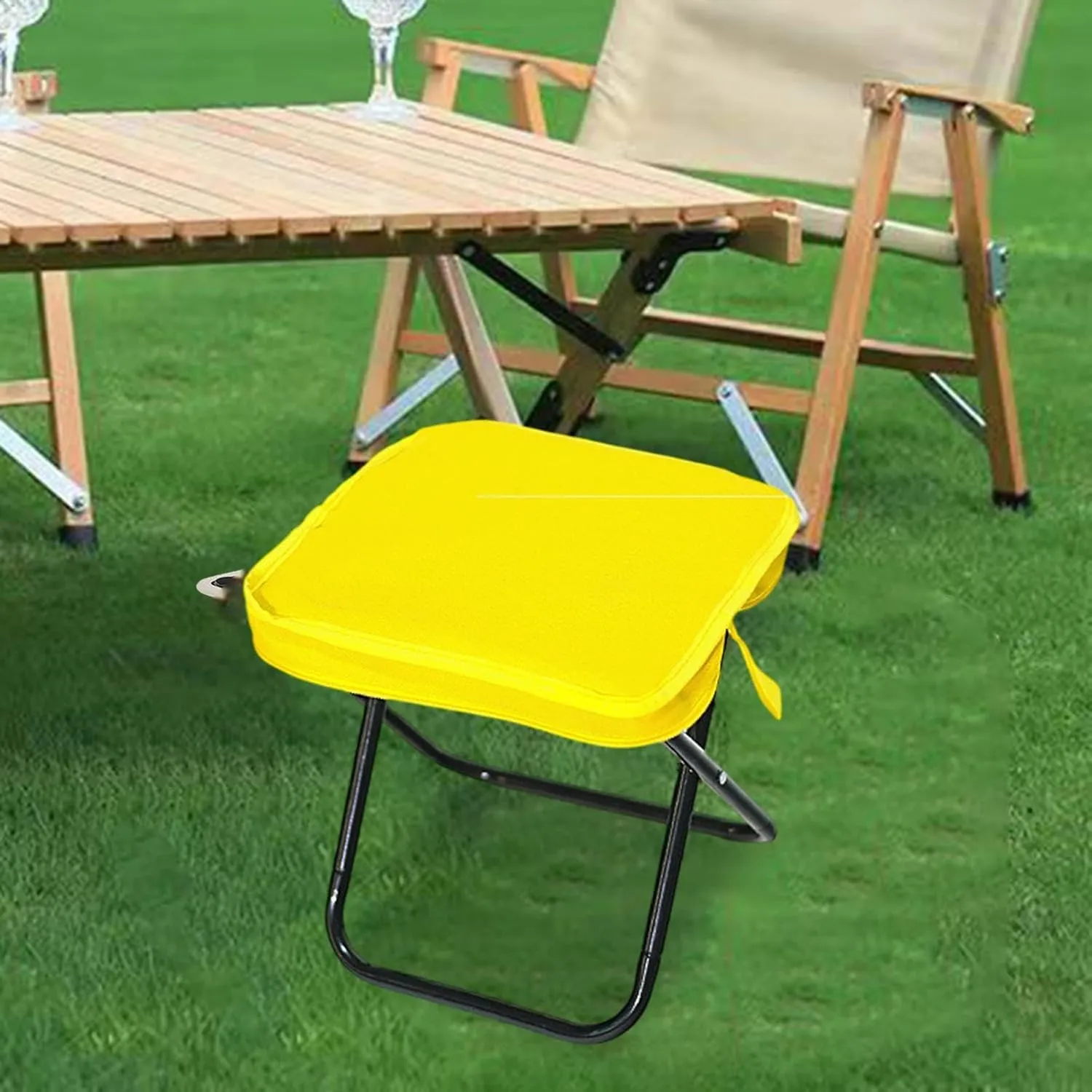 Camping Stool Folding Chair Compact Lightweight Folding Stool Outdoor Footstool for Patio Traveling Barbecue Beach Hiking