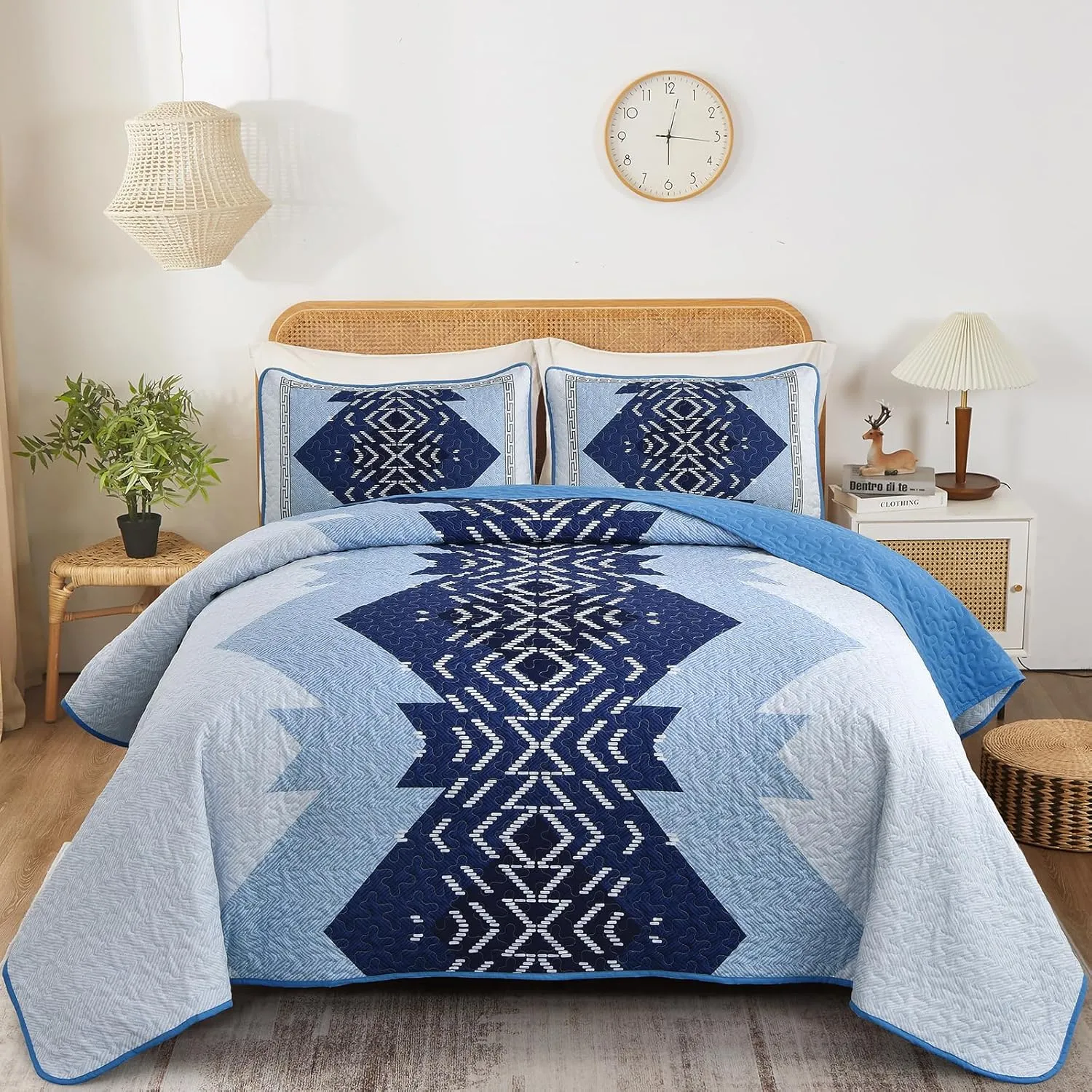 Dintszyayue Boho Quilt Set King Size,Blue Bedspread 3 Pieces Geometric Aztec Pattern Bedding Coverlet Set Bohemian Quilt Bedding Set Soft Microfiber Quilt Bed Spread for All Season(Blue,90"x103")