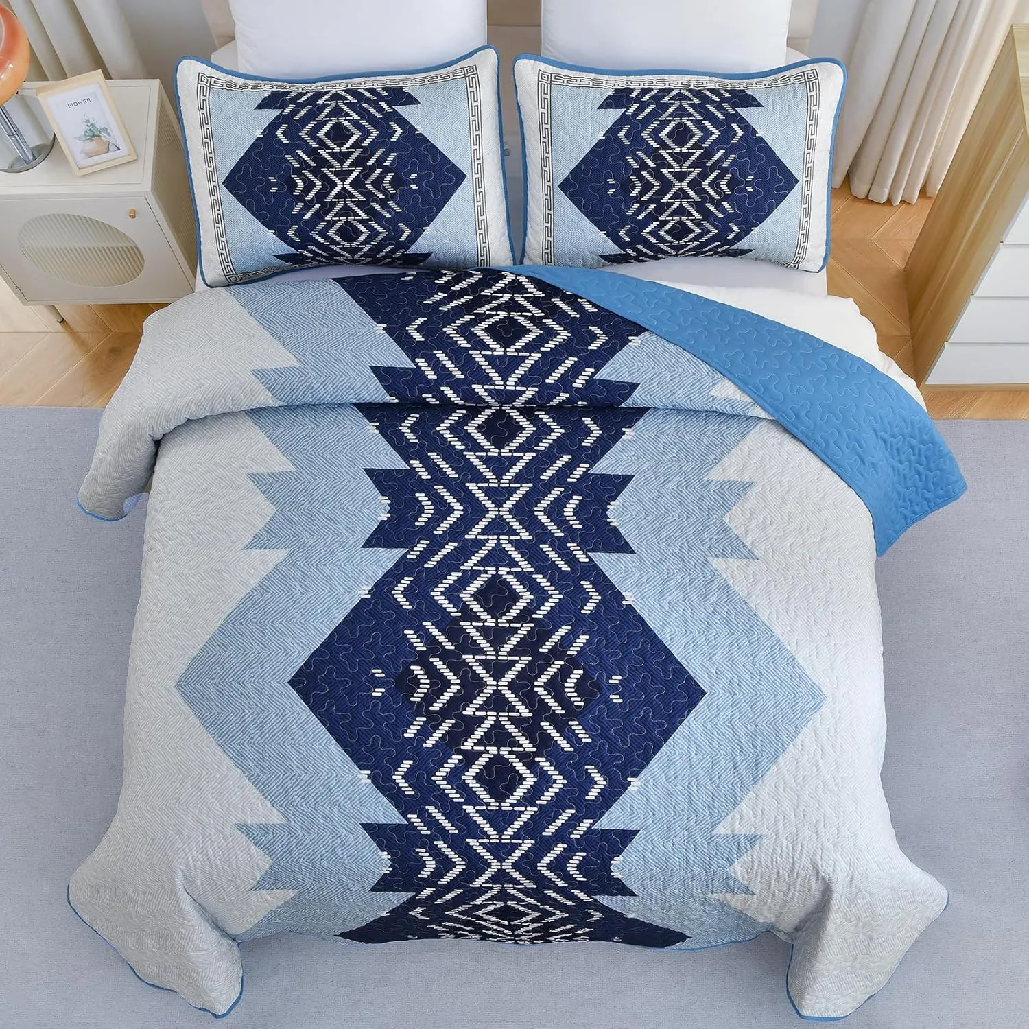 Dintszyayue Boho Quilt Set King Size,Blue Bedspread 3 Pieces Geometric Aztec Pattern Bedding Coverlet Set Bohemian Quilt Bedding Set Soft Microfiber Quilt Bed Spread for All Season(Blue,90"x103")