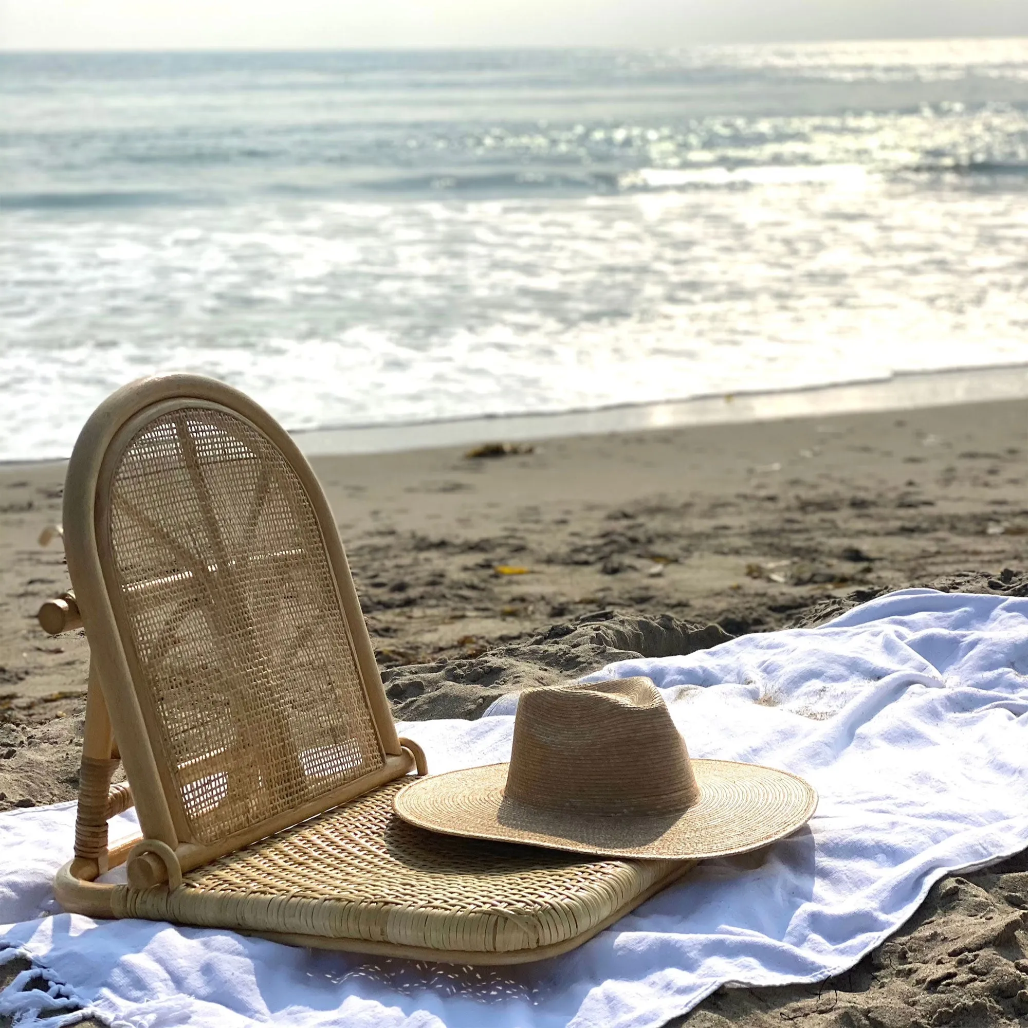 Resol Indah Rattan Beach Chair