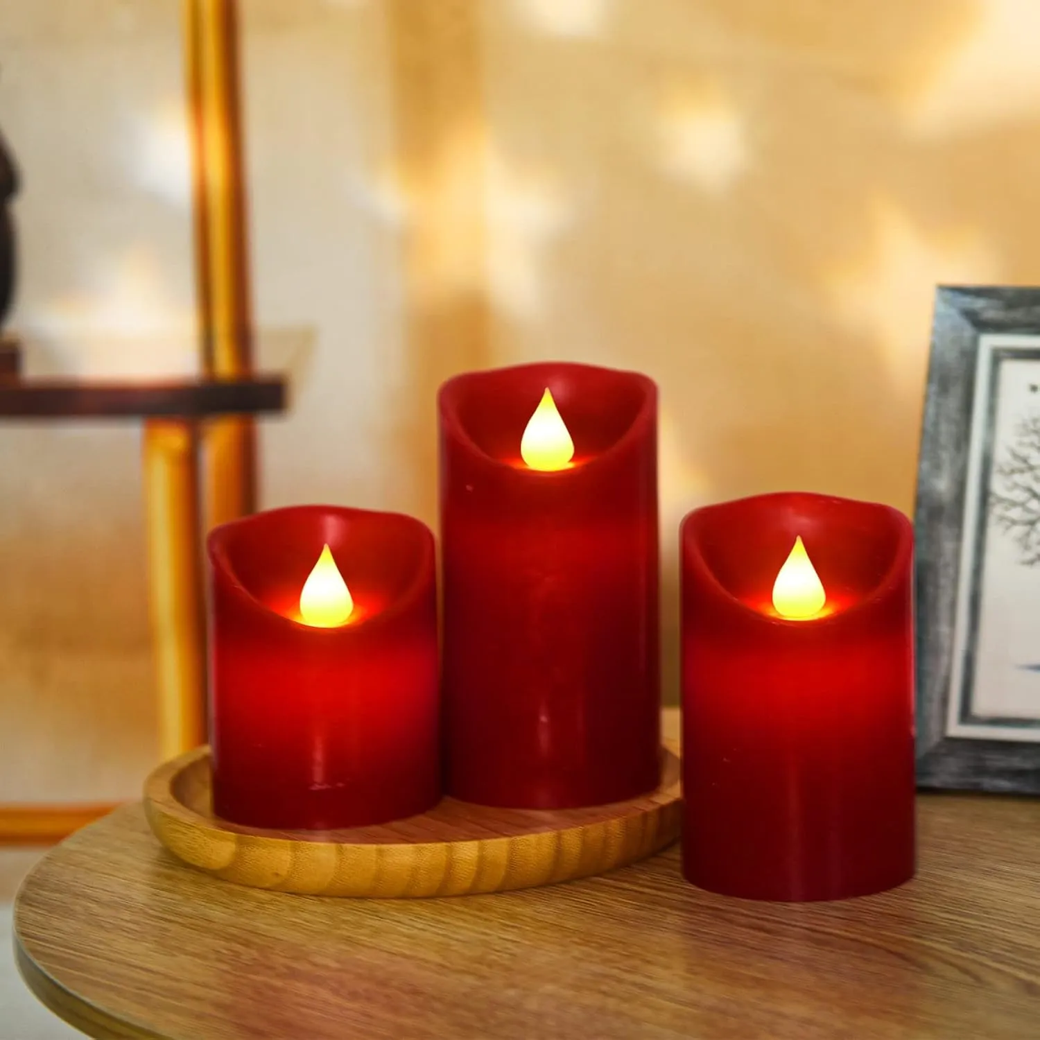 YIWER Flameless Candles Set of 3, Φ3.15 xH 4"/5"/6" Real Wax Not Plastic Pillars Include Realistic Dancing LED Flames and 10-Key Remote Control with 2/4/6/8-hours Timer Function,300  Hours (3×1, Red)